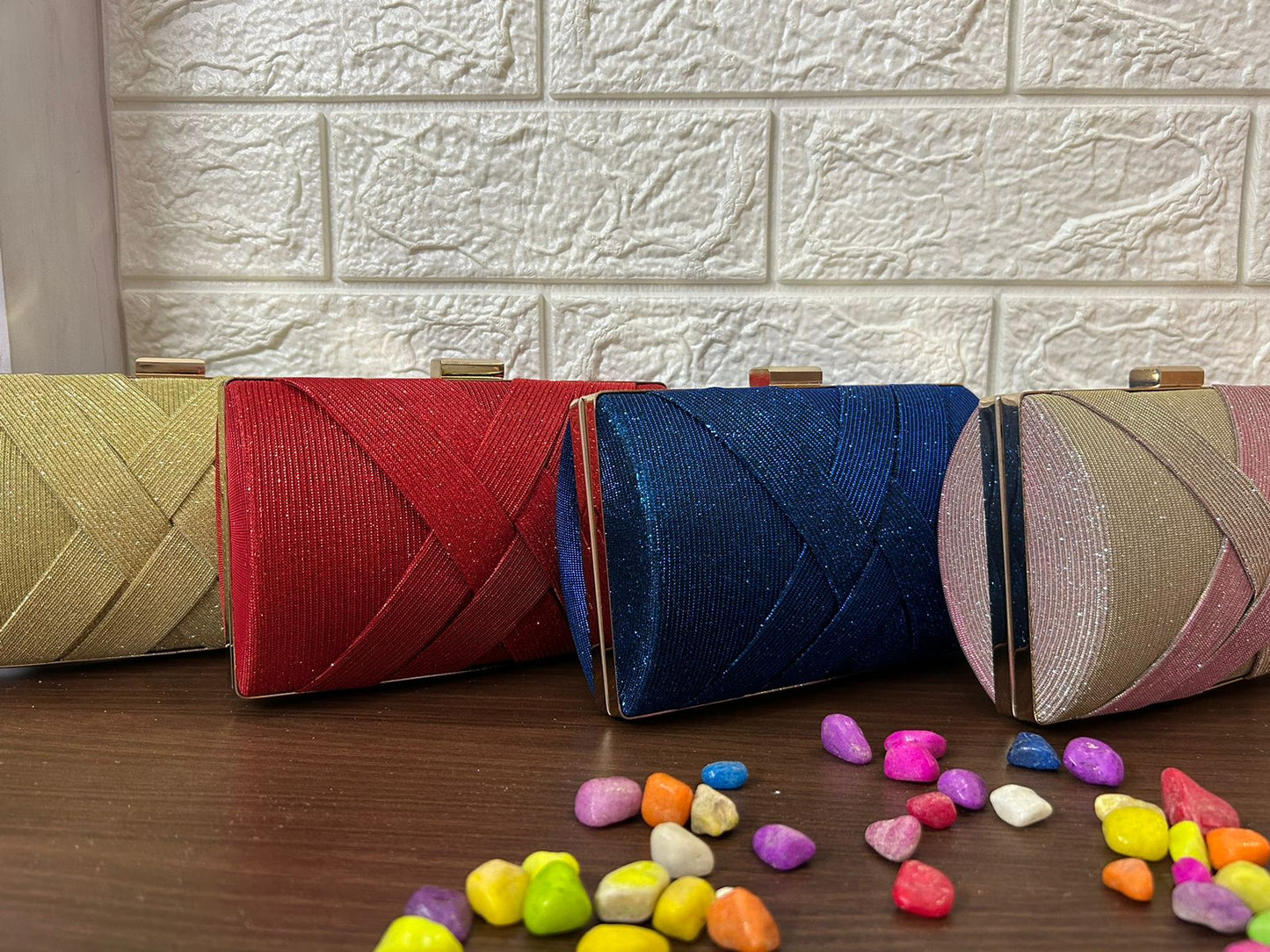 Elegant Tassel Silk Evening Clutch Handbag – Perfect for Parties, Weddings & Night Outs