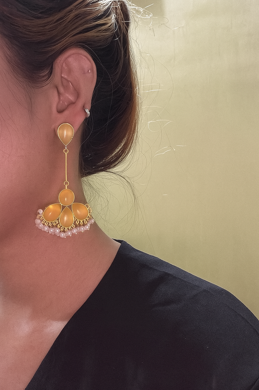 Monalisa stone stud earring